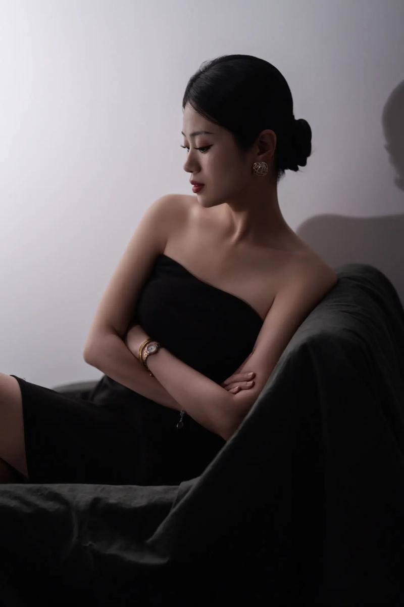 男女摸动漫的相关介绍