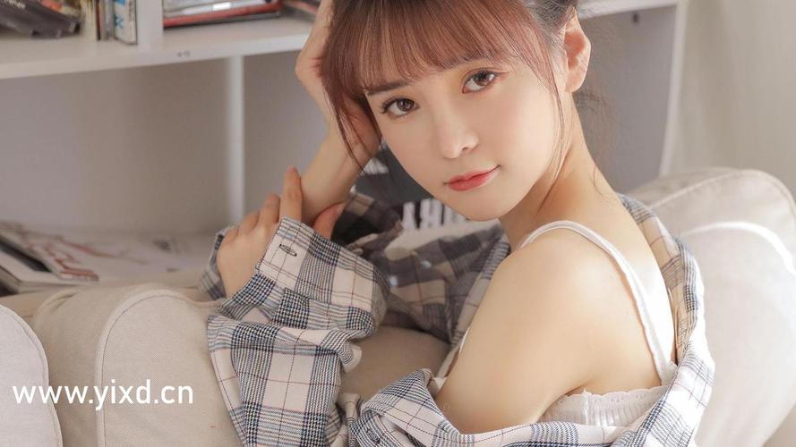 亚洲熟女少妇偷拍一区的相关介绍