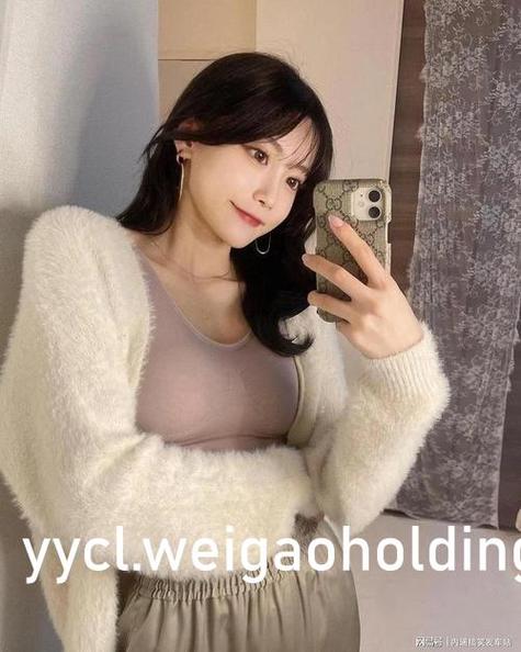一边摸一边操免费的相关介绍