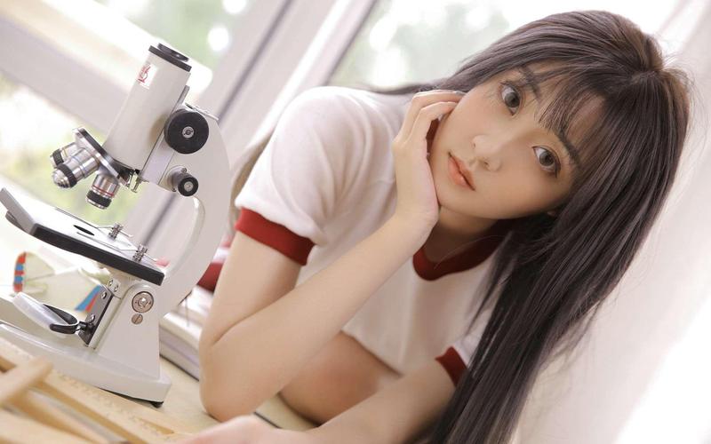 秘书的奶子真大的相关介绍