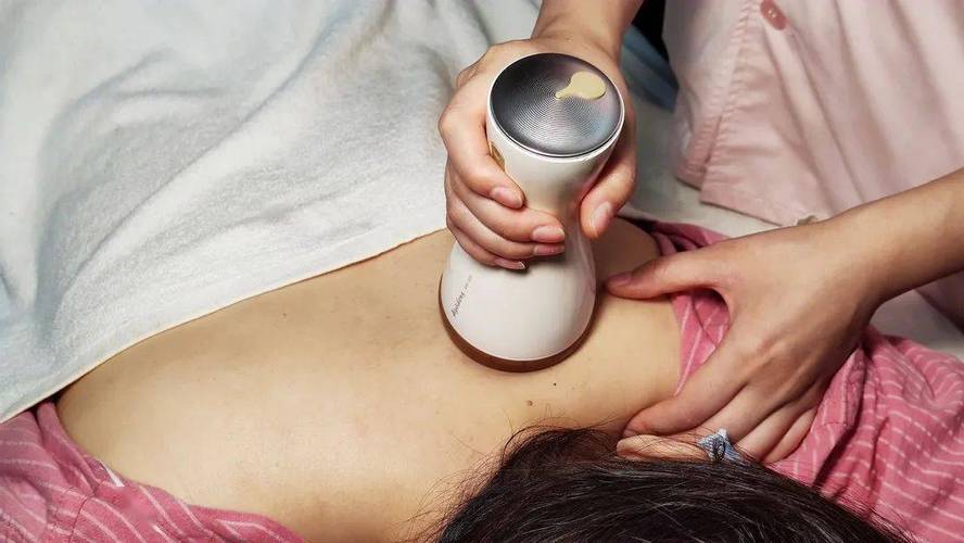 女性分泌物是黄色是什么原因的相关介绍