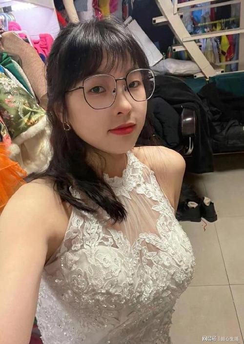 亚洲成熟少妇毛耳耳的相关介绍