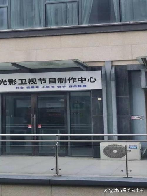 女人下体黄色分泌物是什么原因的相关介绍