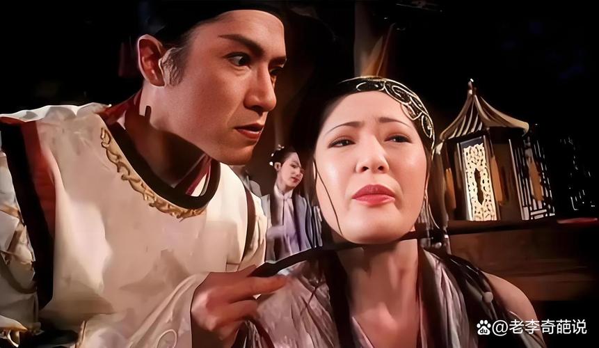 老板揉搓秘书丰满大乳动态图的相关介绍
