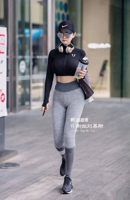 久久久情色视频的相关介绍