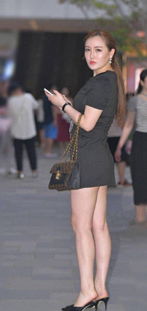 八一影院的相关介绍