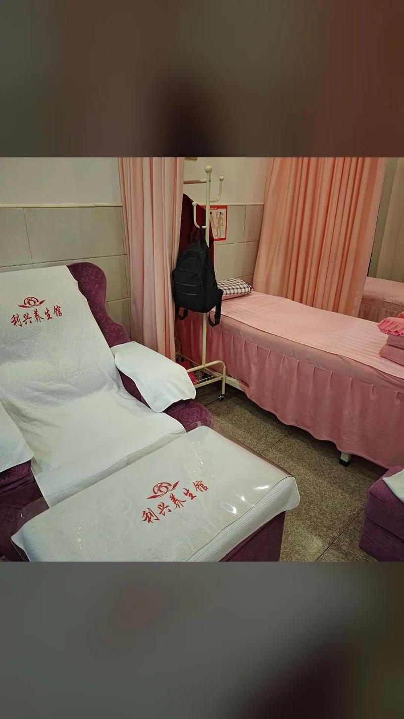 老师和学生啪啪的相关介绍