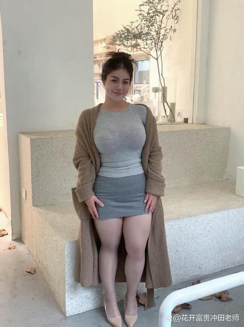 女性裸瑜伽按摩的相关介绍