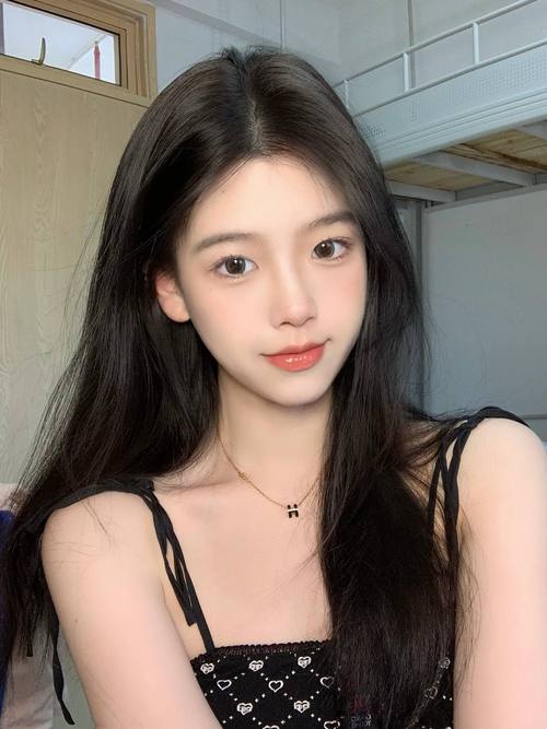 美女被我操哭的相关介绍
