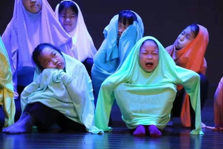 美女很黄很黄av的相关介绍