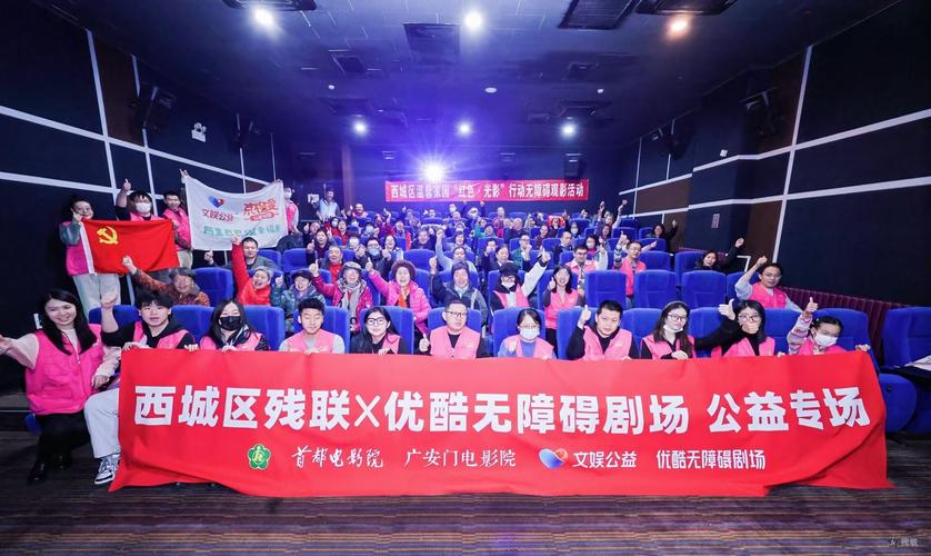 操爆美女老师的相关介绍